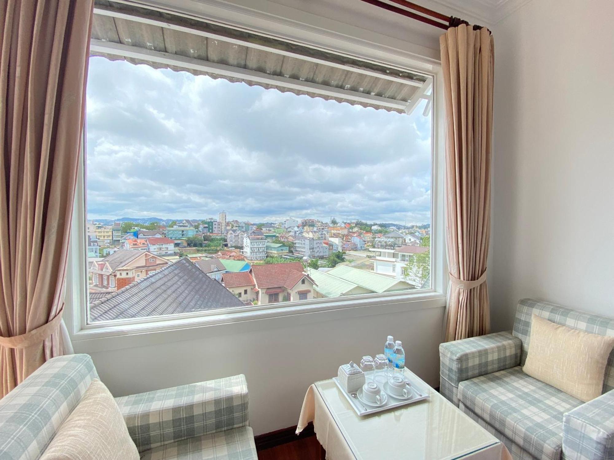 Villa Minh Tuyet Dalat Exterior photo